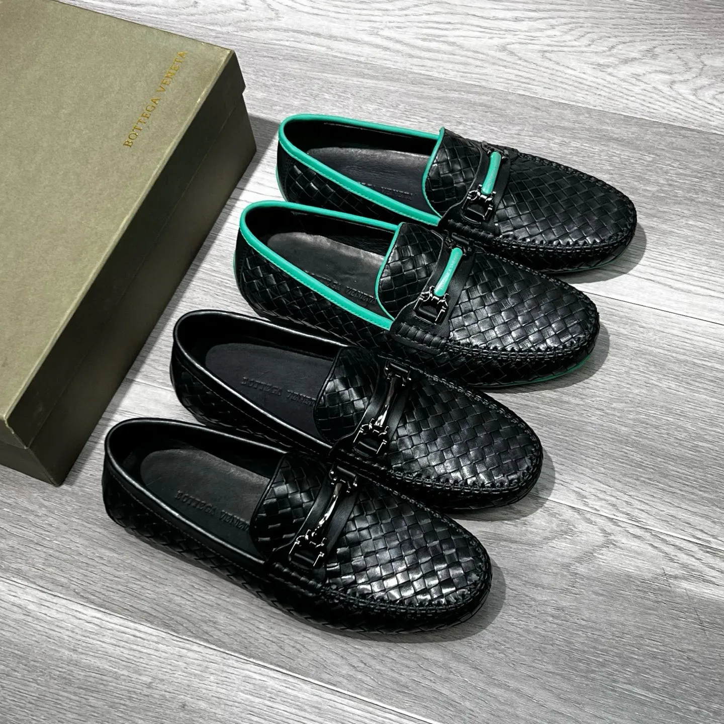 Ex-factory price 500 BV〰️Purely handmade classic men's beanie shoes👉👉driving shoes, slip-on shoes, made of imported cowhide woven from Italy, 💕water-dyed cowhide lining, 🔊original outsole, waterproof platform design, comfortable on the feet. A good choice for traveling and driving, two colors available, code number: 38-44, (45 can be customized)